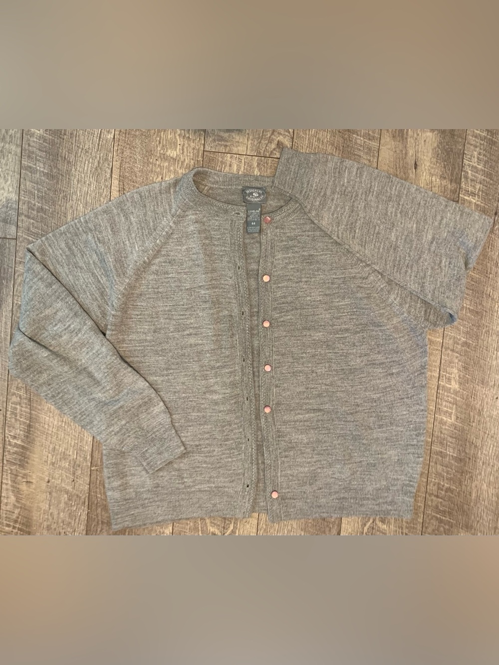 Designers Originals Gray Women’s Sweater Pink Buttons READ DESCRIPTION